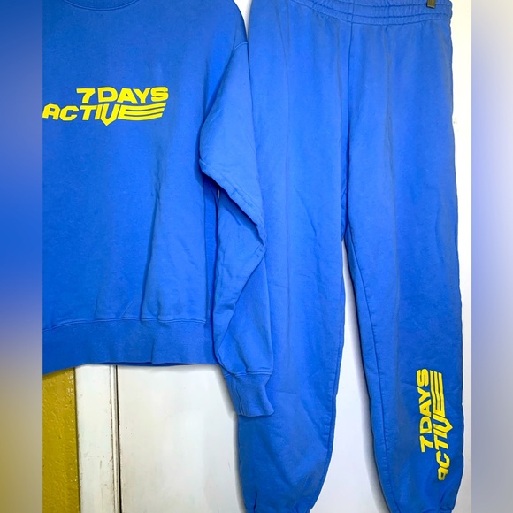 7 Days Active Sweatpant with sweatshirt set size small - Picture 1 of 10